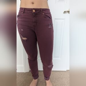 Refuge Size 4 Women's Distressed Skinny Jeans Maroon